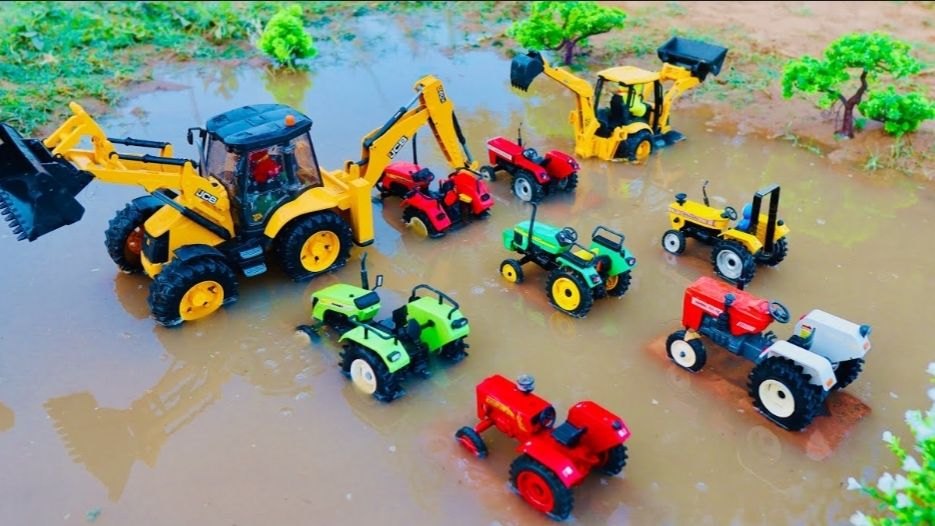 Видео про машинки_Игрушки_Тракторы-грязнули идут мыться! Буль-буль: мойка тракторов