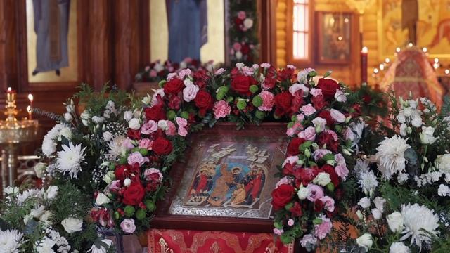 ХРИСТОС ВОСКРЕСЕ