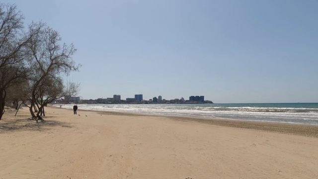 Анапа. Море, пляж 15 апреля