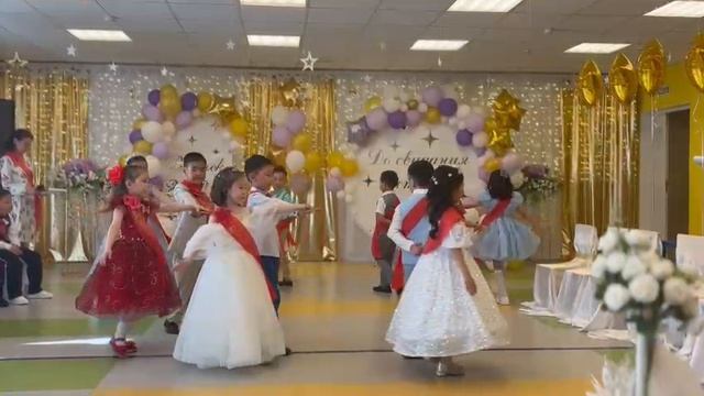 Выпускной вальс -25 г. 