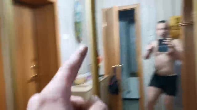 Дима кушает