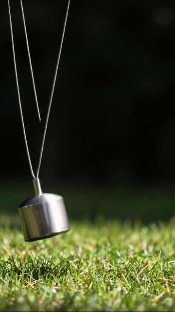 Как работает маятник: научный эксперимент #маятник #наука #эксперимент