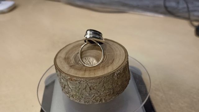 Серебряное кольцо с АММОЛИТОМ. левин павел серебро.