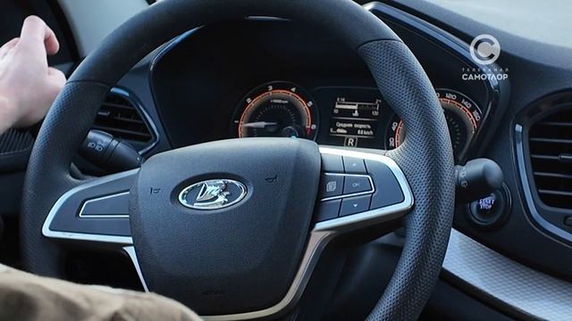 Первый югорчанин получил водительские права категории «В» для поездок в машине с ручным управлением