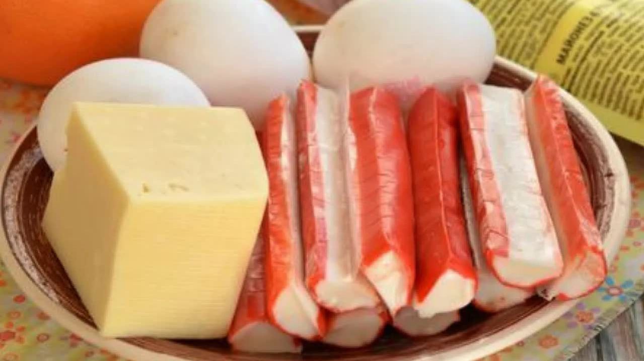 Если есть крабовые палочки, точно пробуйте эту вкуснятину! Котлеты из крабовых палочек с сыром!
