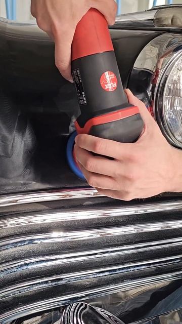 Полировка ретромашины ЗИС 110Б Юрия Гагарина