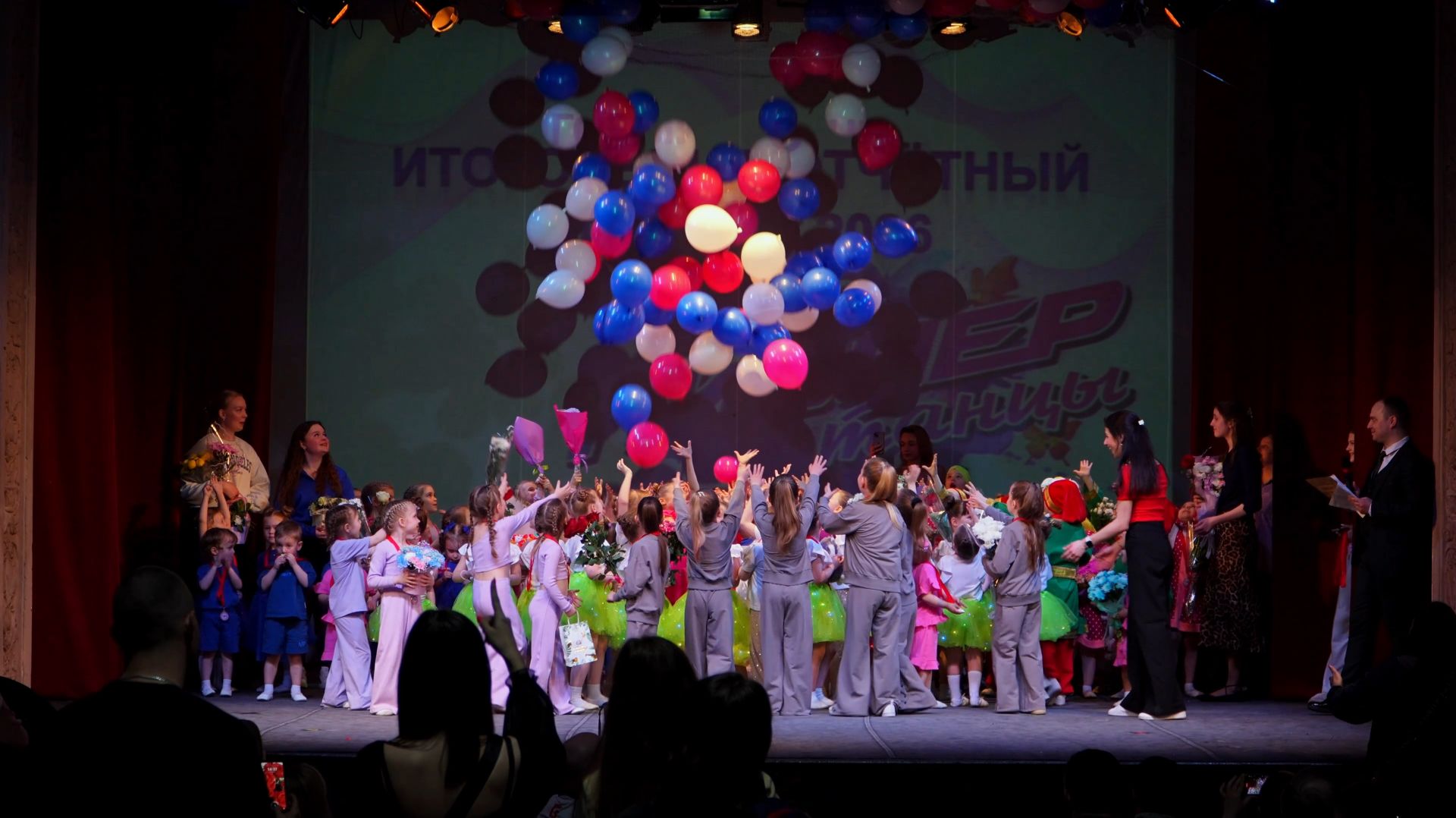 Видеограф в Омске. Видеосъёмка в Омске. Школа танцев Пионер. Танцы Омск