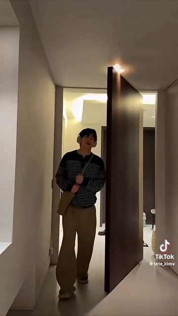 Тэхен - Хулиган :)