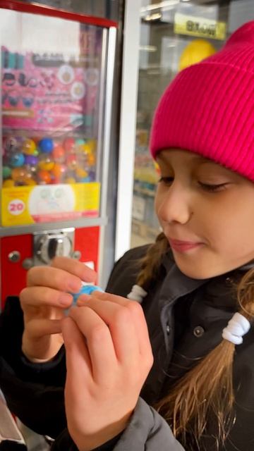 Достаём брелок и маску 3Д из аппаратов 😎