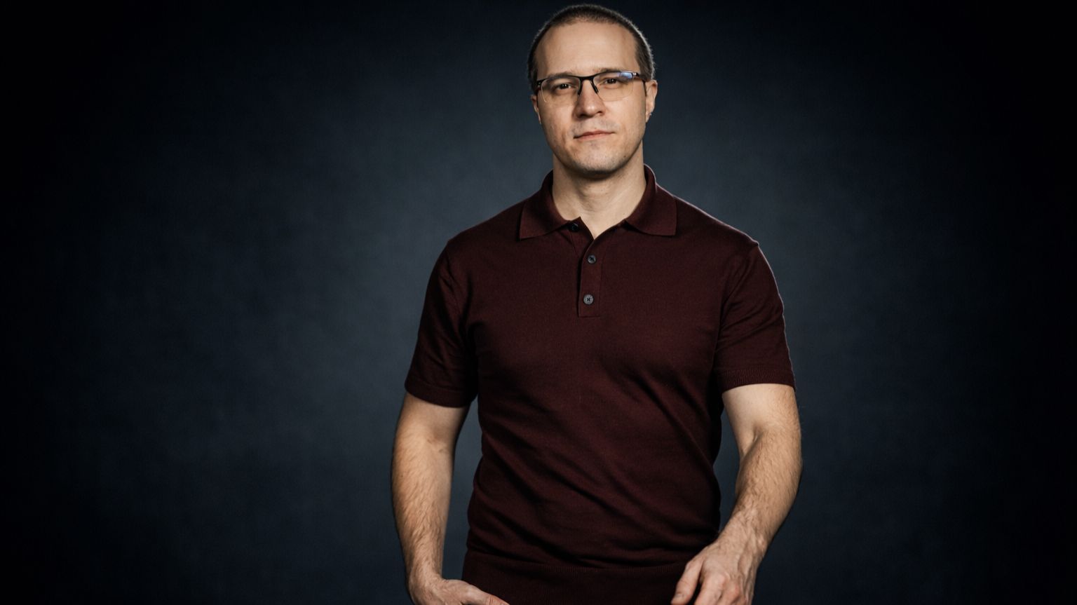 Выбор между йогой и силовыми тренировками в контексте колена | Дмитрий Горковский