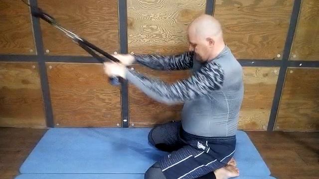 растяжение и укрепление мышц трапеции