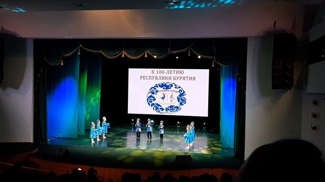 Приветственный танец бурятский