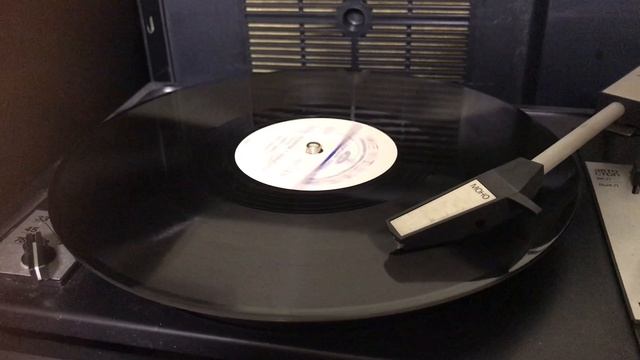 «Песня остается с человеком» Э. Пьеха