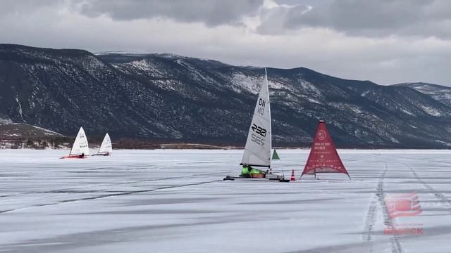 На льду Братского водохранилища стартовали соревнования по парусному спорту - «Братский лёд»
