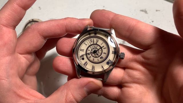 Дмитрий Бродниковский-часы Ракета-спираль времени (улитка) эмаль+сталь