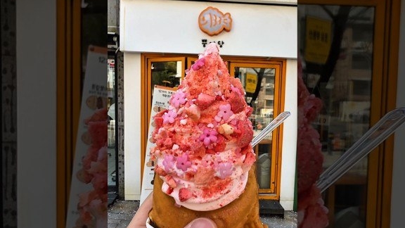 цветочный тайяки-мороженое из Кореи