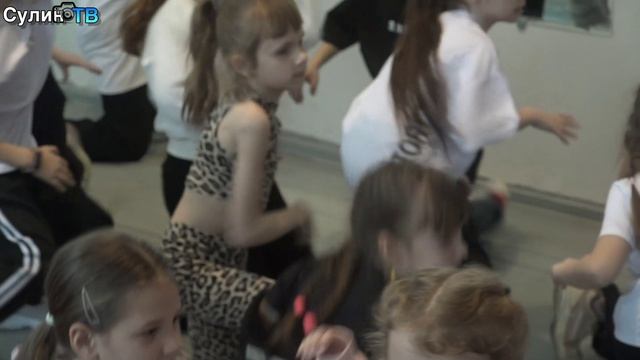 Танцоры из Красного Сулина выступили совместно с МИЛАНОЙ STAR ⭐️