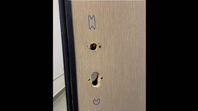 Установка умного замка Safeburg Н2-85 - квартира в аренду.