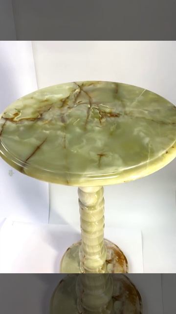 Стол из оникса 400*400*680мм. 1212504-12