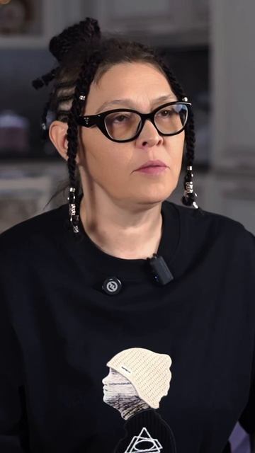 Экстрасенсы смотрят новую битву экстрасенсов. Татьяна Ларина и Наталья Бантеева