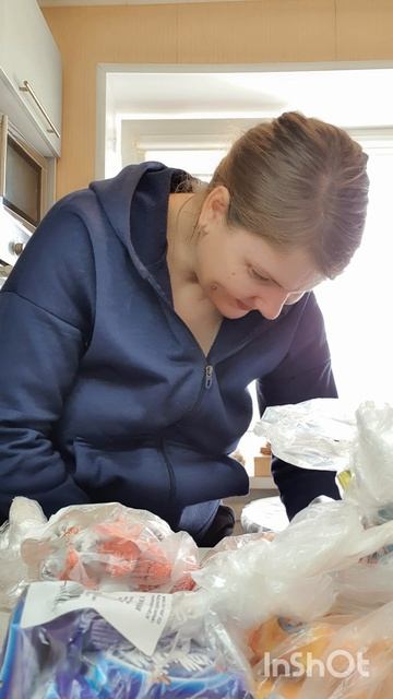 Смешная распаковка продуктов)