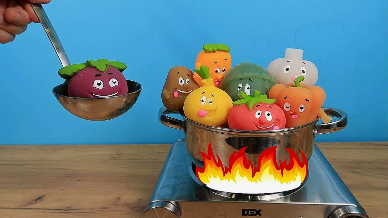 Что если сварить борщ из стретч-игрушек овощей Borsch