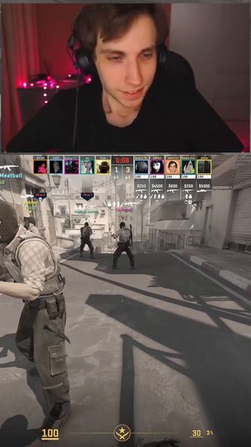 Играю в коунтер страйке