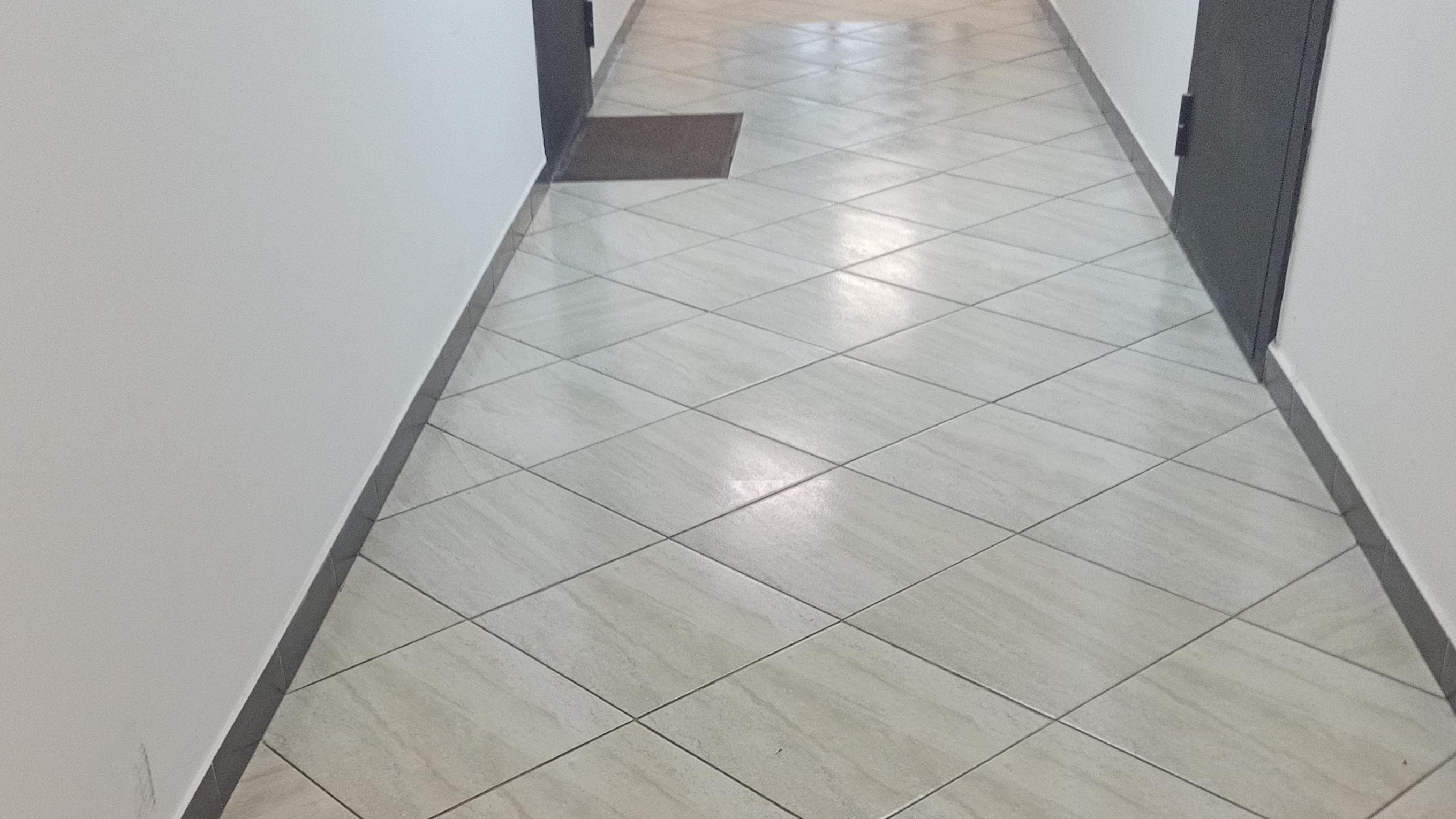 16-04-2026 Соль под ковриком. Оберег? Порча? Стоит задуматься.