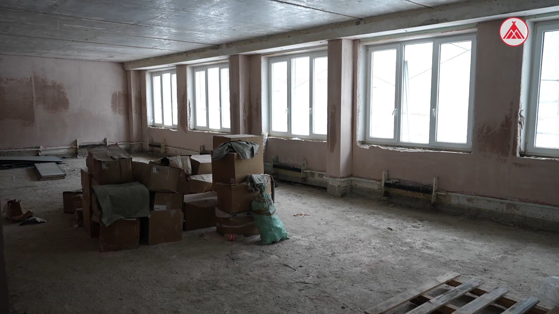 Ремонт младшей гимназии в Лангепасе