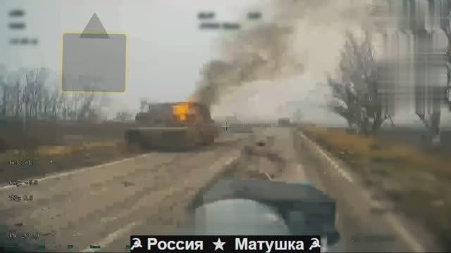 🔴Минус два танка укронацистов  и экипаж!🔥🔴