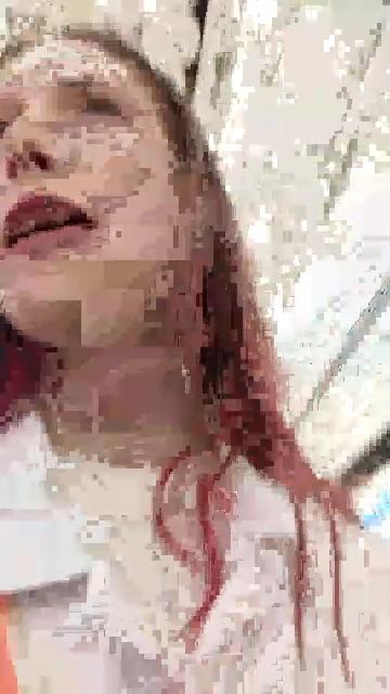 Жду своё пирожное и кофе