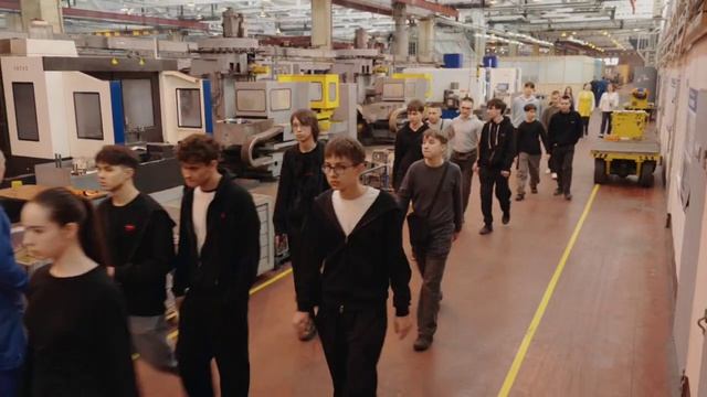 Будущее начинается здесь! Студенты-электромеханики в гостях у «АБС Электро»