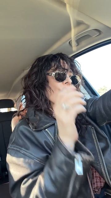 Зацените фрагмент новой песни ) как вам текст ?  ( премьера в апреле )