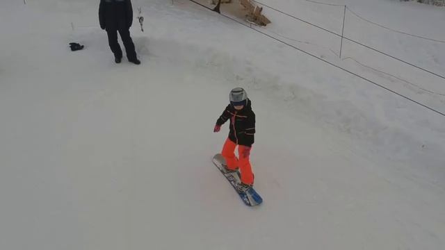 Мстинские горки. Катаемся на сноуборде, коньках и ватрушках