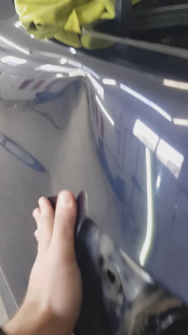 Удаление вмятины без покраски на заднем крыле почти в идеал 😎