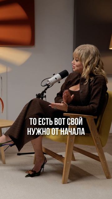 Сколько контента приходится смотреть продюсеру? Подробнее в полном выпуске #продюсер #контент