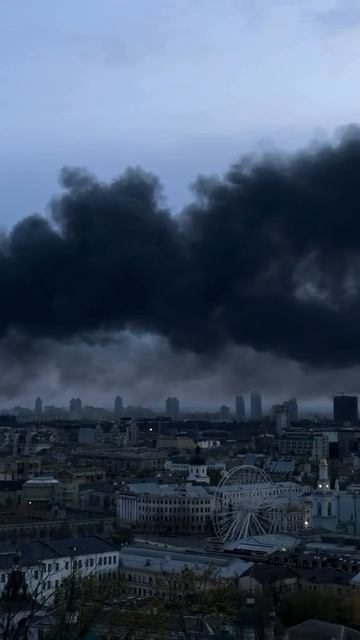 Накануне дня донора: как Герой ДНР и корреспондент WarGonzo сдавали кровь в Донецке