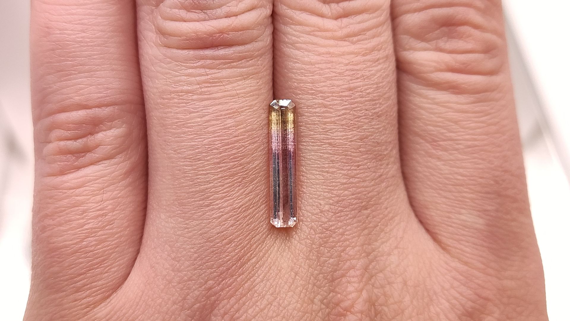 Турмалин Арбузный октагон 1.88 Ct. Пакистан + гемм. заключение