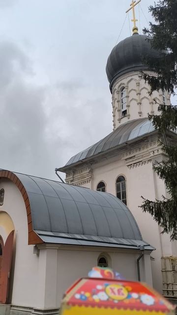 Друзья, почему именно кулич освящают на Пасху?