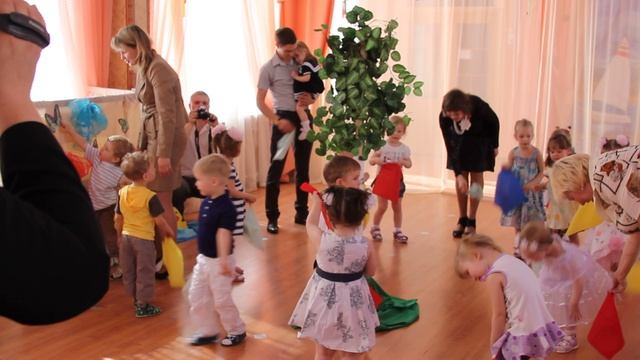 2012 ДС42 Маша утренник