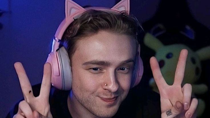 стримчанский как и ОБЕЩАЛ)