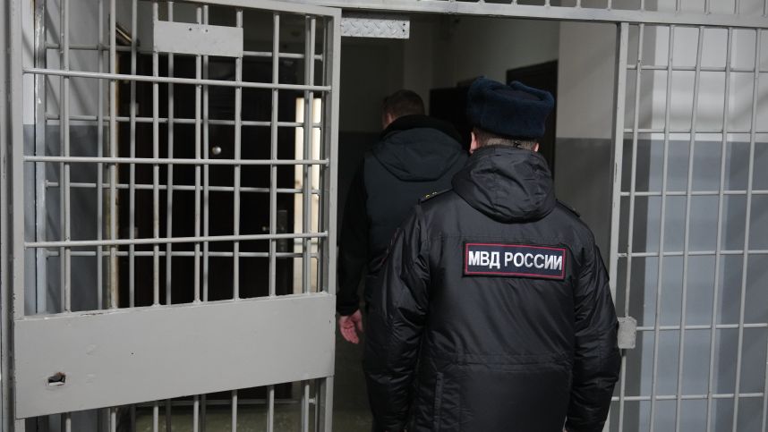 «Убивает какой-то дяденька»: подробности избиения ложкой для обуви в Ачинске