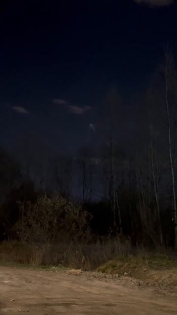 Ракета Союз-2.1б несет в космос новые спутники для наших войск.