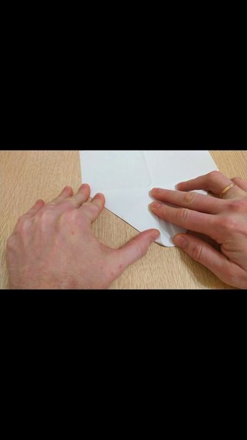 Как сделать самолетик из бумаги. Пошаговая инструкция