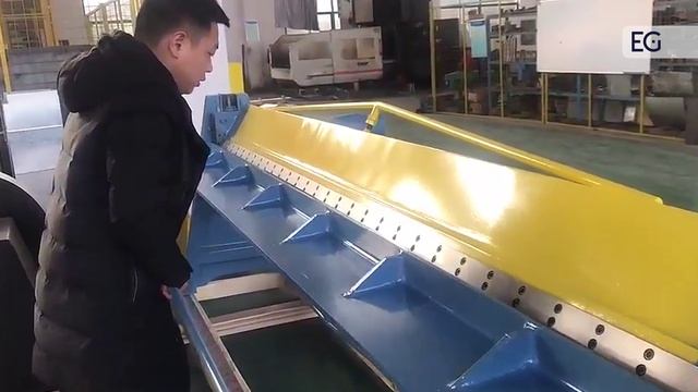 Ручной листогибочный станок W2.5X1220