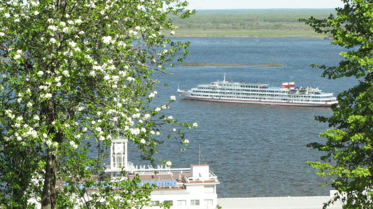ВЕСНА В НИЖНЕМ! «То-то радость - маем плыть!» Клип моей песни о родном городе «МАЙ»