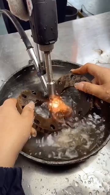 Лазерная сварка трубы