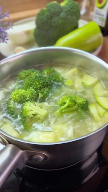 Рецепт крем-супа из брокколи в закрепленном комментарии