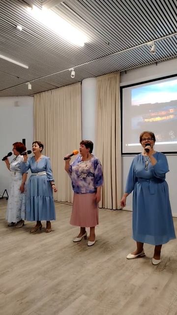 На встречу Утренней Заре... Хор девушек.. из Долголетия.