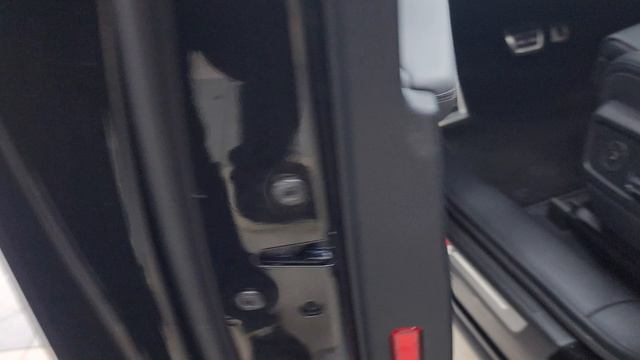 Установка доводчиков дверей на новый Audi Q5 — часть 2